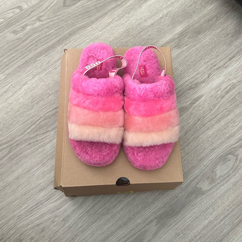 UGG Women's Pink and Cream Fluffy Slippers